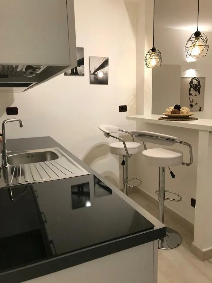 Holiday Rooms Portale Pirrera Modica Italy