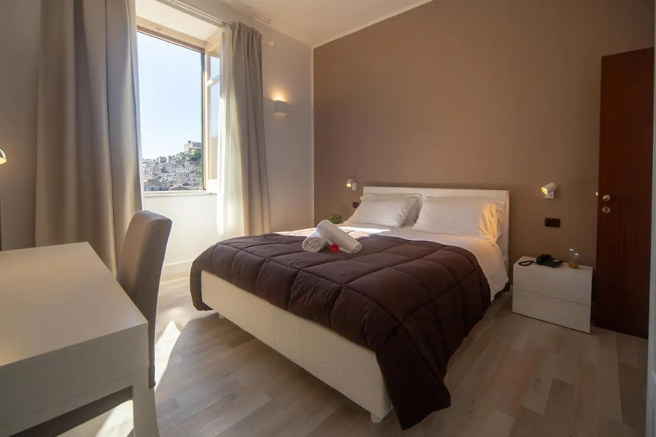 Holiday Rooms Portale Pirrera Modica